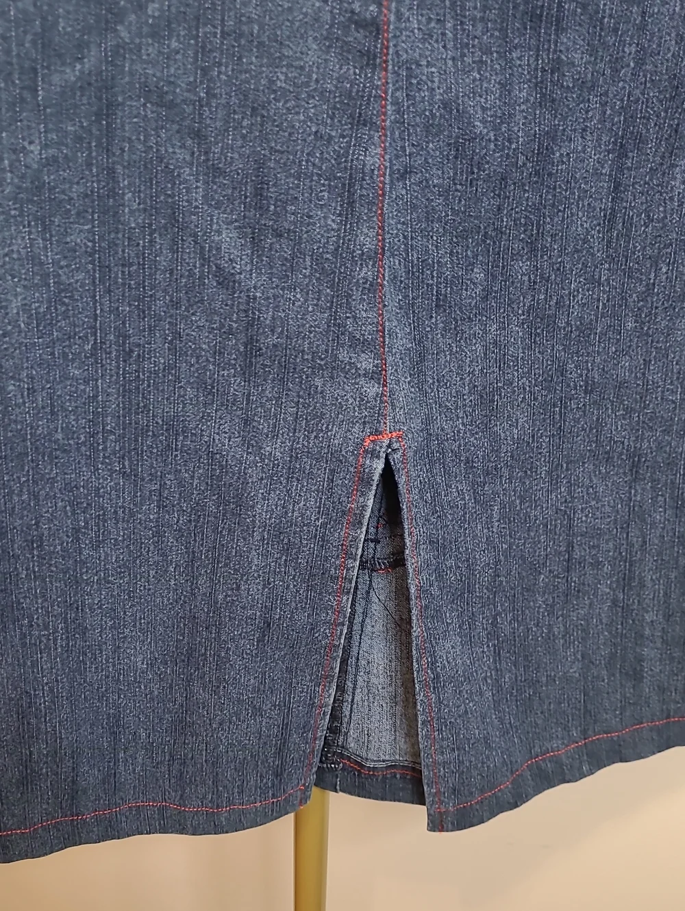 Vezucci Denim Maxi Skirt with Red Contrast Stitching size 16